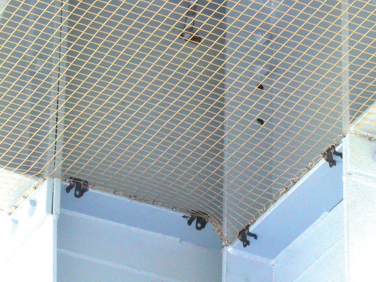 no-knot-bird-netting-installed